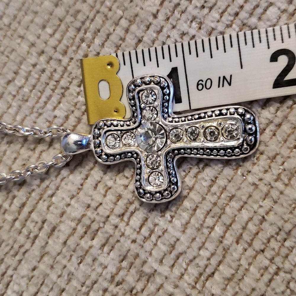 Costume Jewerly Necklace & Earrings - Picture 5 of 10